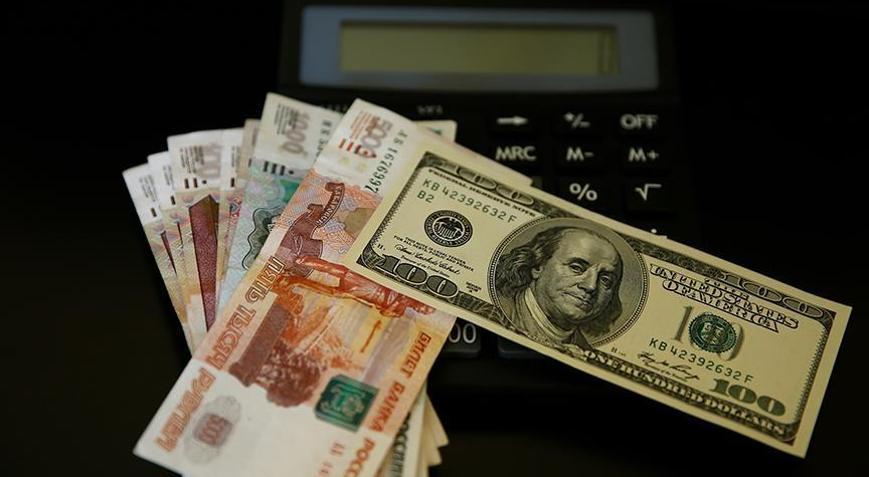 Rus rublesi dolar karşısında zayıflayabilir