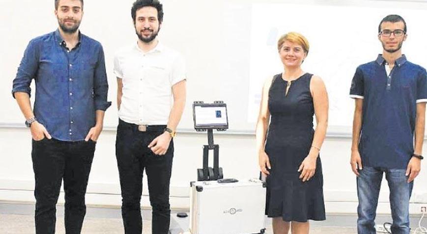 İzmir’in akıllı robotuna ödül