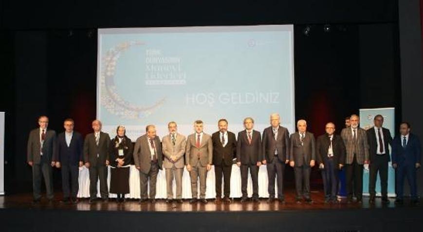 Türk Dünyasının Manevi Liderleri Sempozyumu başladı
