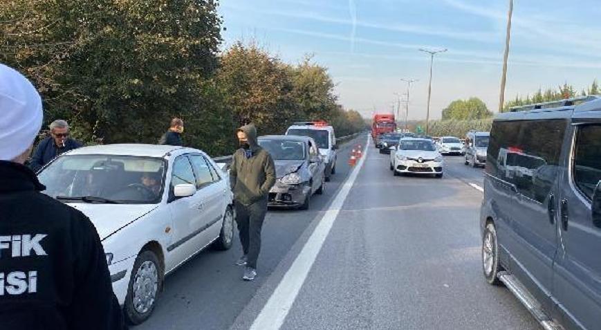 İzmit’te TEM Otoyolunda kaza: 3 yaralı