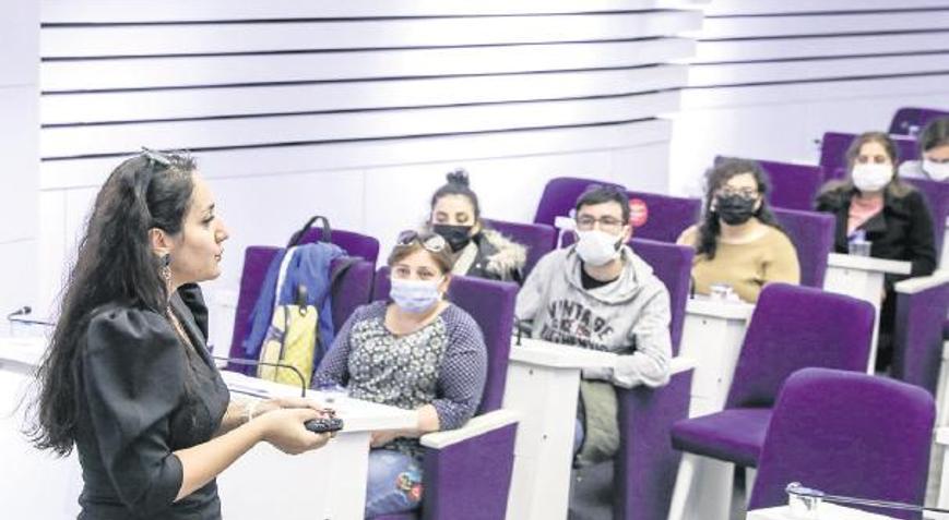 Özgeçmiş hazırlamanın  püf noktaları anlatıldı