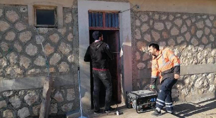 Ergani belediyesi, 17 okulu onardı