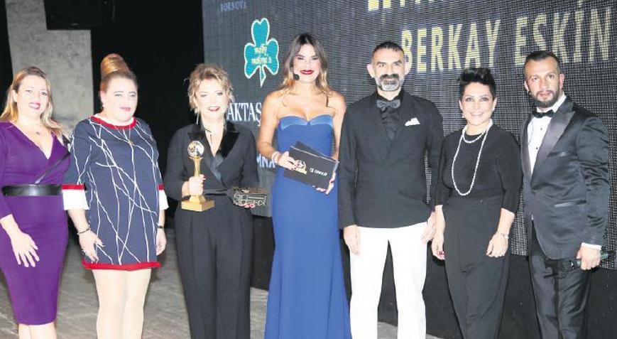 Ürettiler, başarı ödülü aldılar...