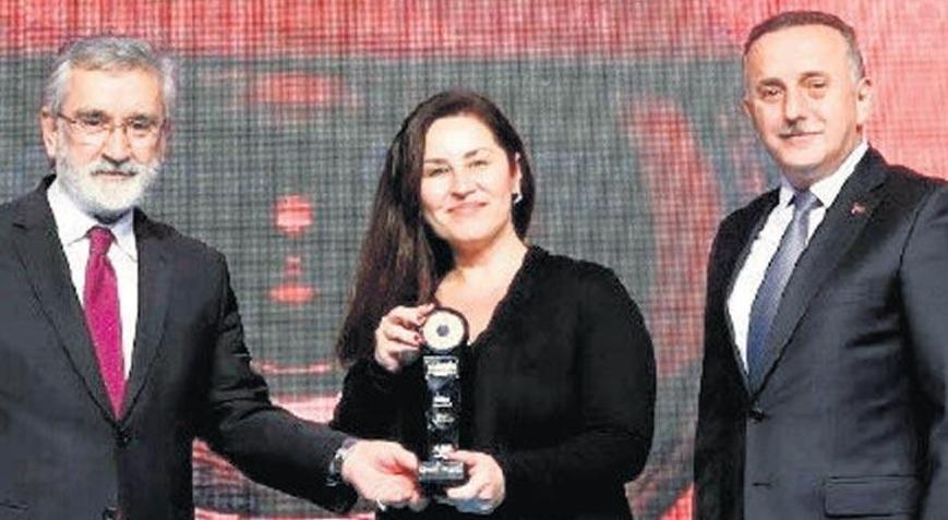 Milliyete iki ‘kahraman’ ödül