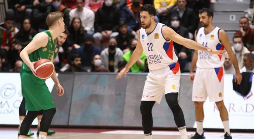 Semt77 Yalovaspor-Anadolu Efes: 69-88