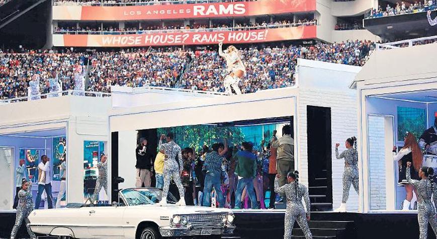 Devre arasında tarihe geçtiler