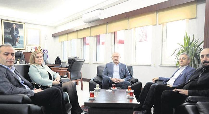 ‘Didim turizmi için elimiz taşın altında’