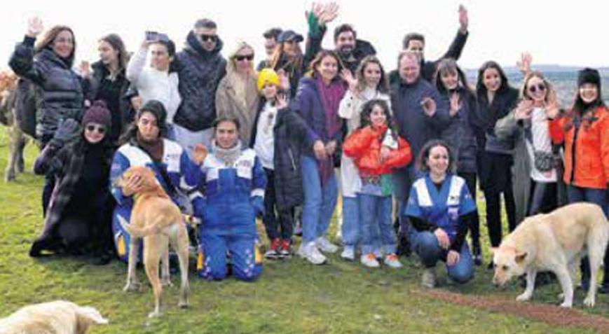 Sokak hayvanlarına destek oldular