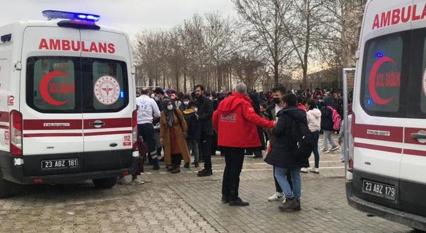 70 öğrenci hastaneye kaldırıldı Valilikten açıklama geldi