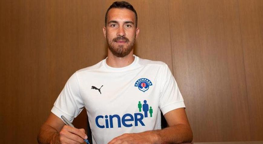 Harun Tekinin çöküşü Ali Koç büyük umutlarla transfer etmişti