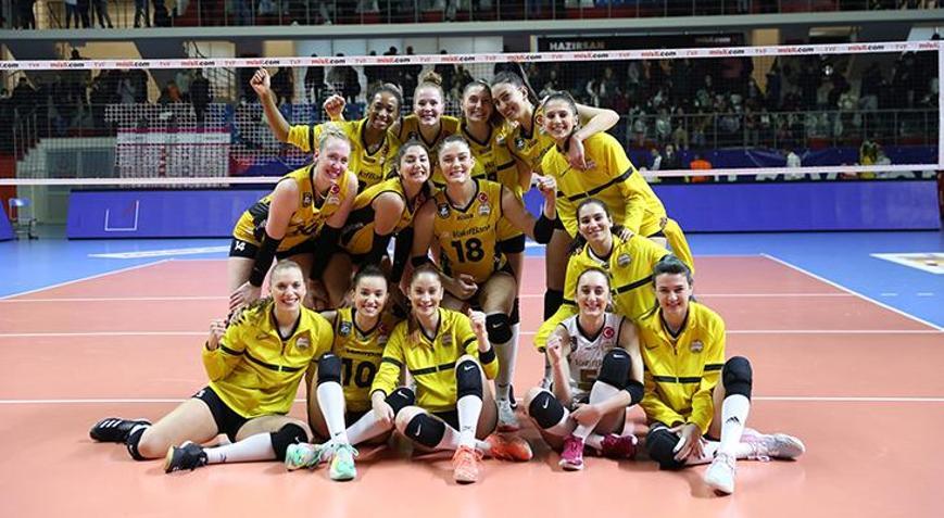 VakıfBank, Galatasaray HDI Sigorta deplasmanında set vermedi
