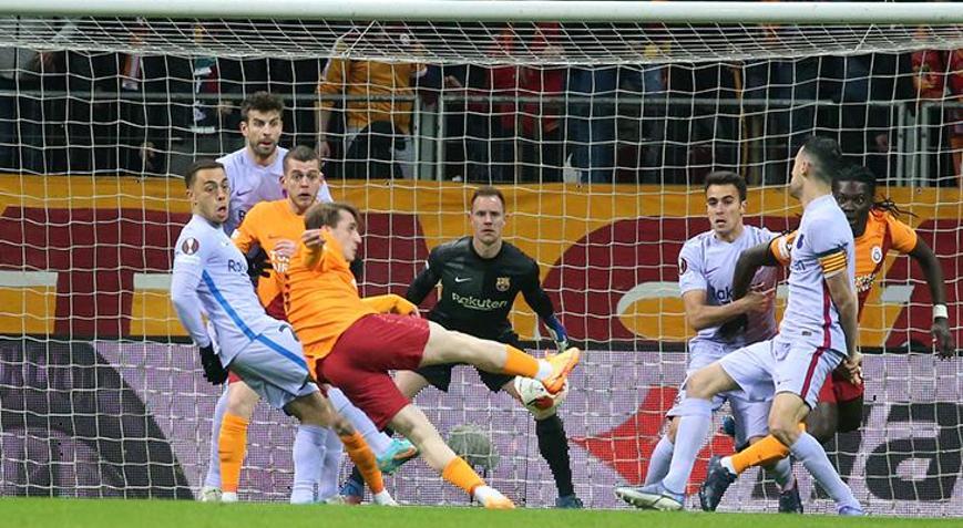 Galatasaray, Avrupaya veda etti Barcelona çeyrek finale yükseldi