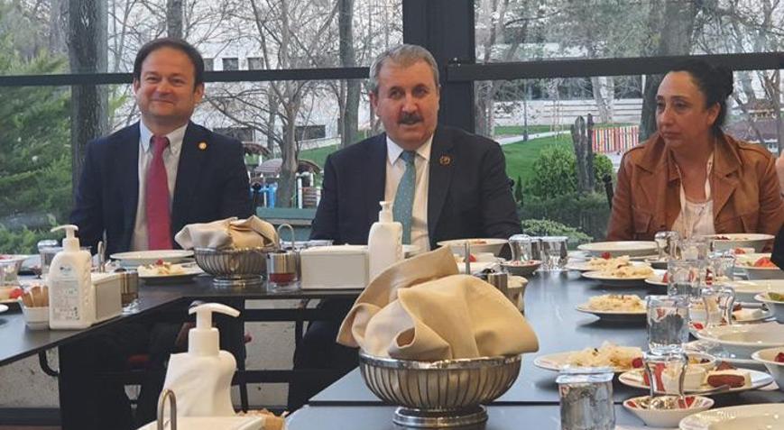 BBP lideri Destici: Mültecilerin tamamı gönderilmeli