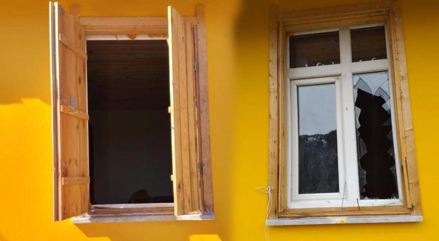 Aç kalan ayılar yayladaki evleri talan etti