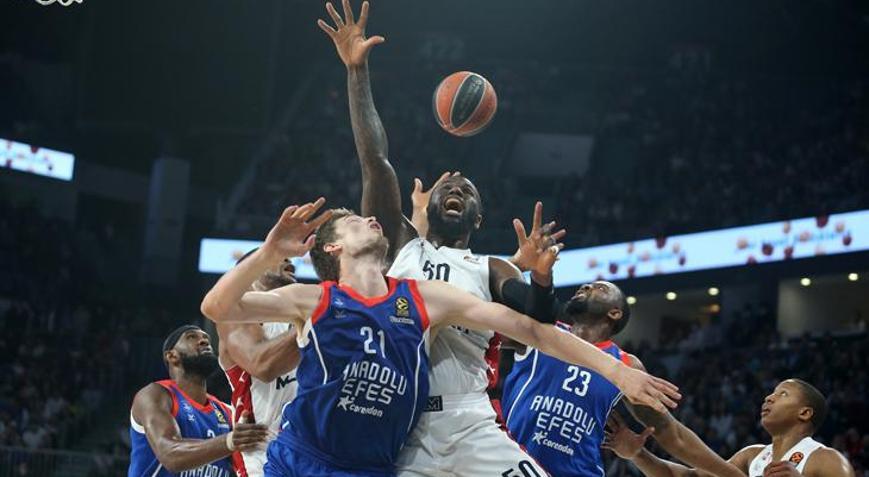 Anadolu Efes - Olimpia Milano: 77-65