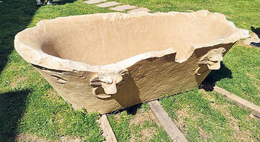 Afrodisias’ın nadir küveti