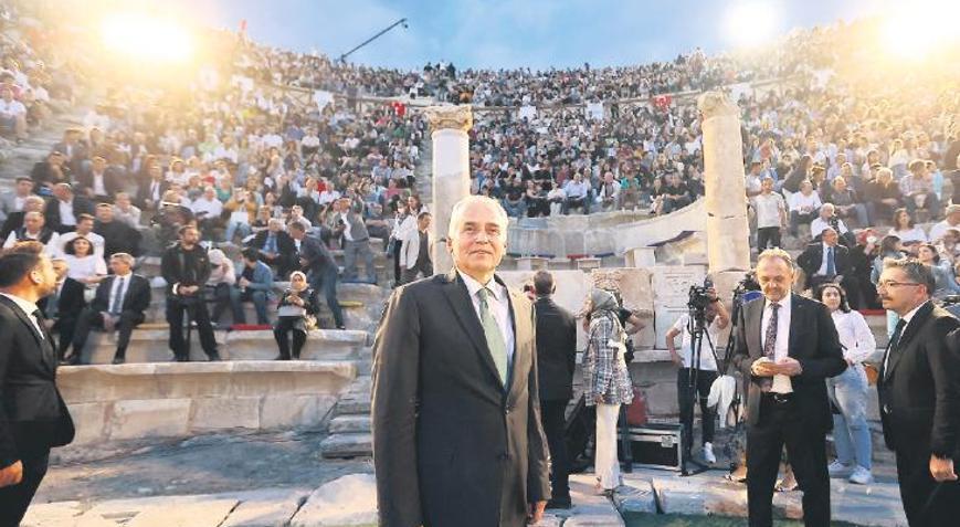 Laodikya yaşama döndü