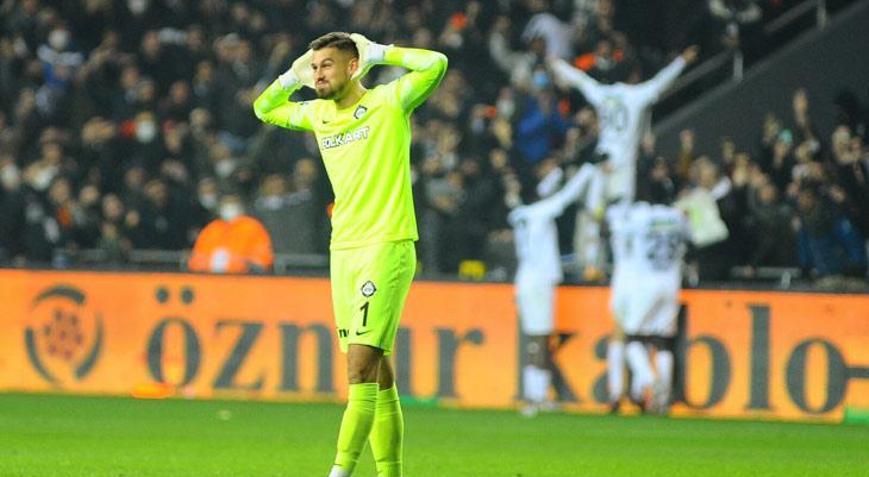 Altayda kalede kriz Ayrılık rüzgarı