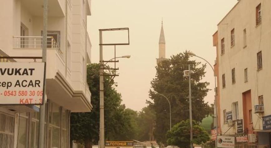 Akçakalede toz bulutu etkili oldu