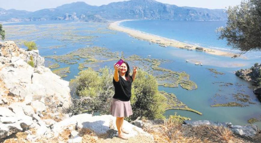 Dalyan kanalları büyülüyor