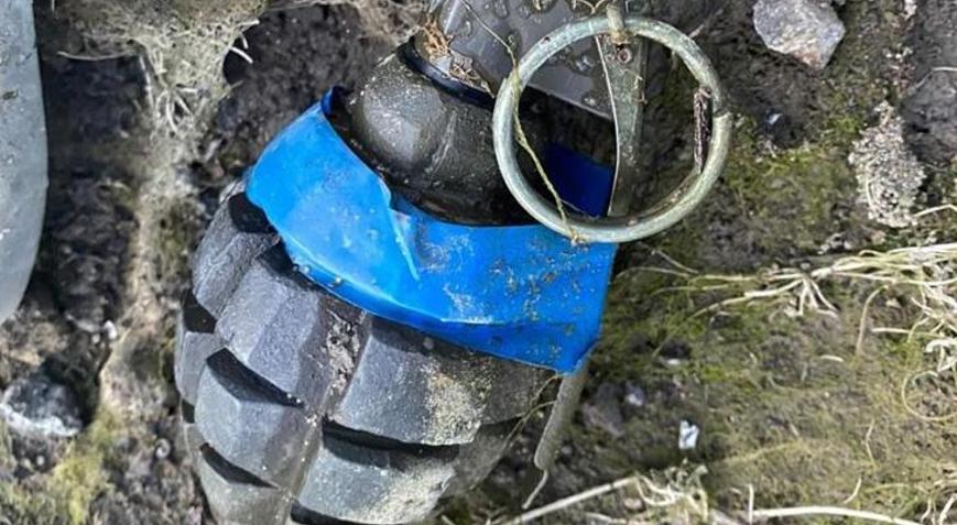 Kocaeli’de patlamamış el bombası kıyıya vurdu