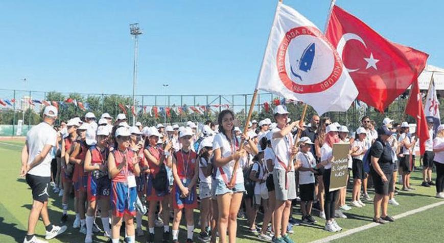 Adalar’da 230 milli sporcuya madalya