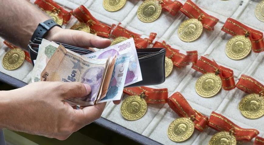 Yeni günde altın fiyatları ne kadar oldu