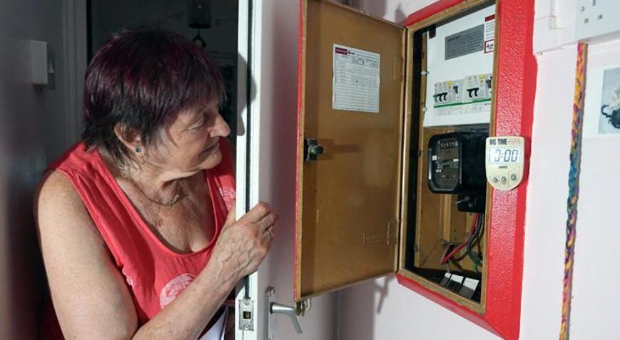 İngilterede artan enerji faturaları nedeniyle çocuklar ölebilir