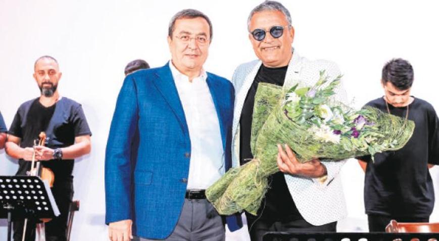 Tepecik Filarmoni’den Konak’ta müzik ziyafeti