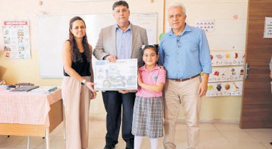 Okullar, en çok atık pil toplamak için yarıştı