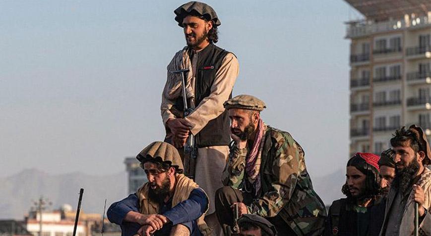 Hastanelerde cinsiyet ayrımı isteyen Taliban kadın doktor arıyor