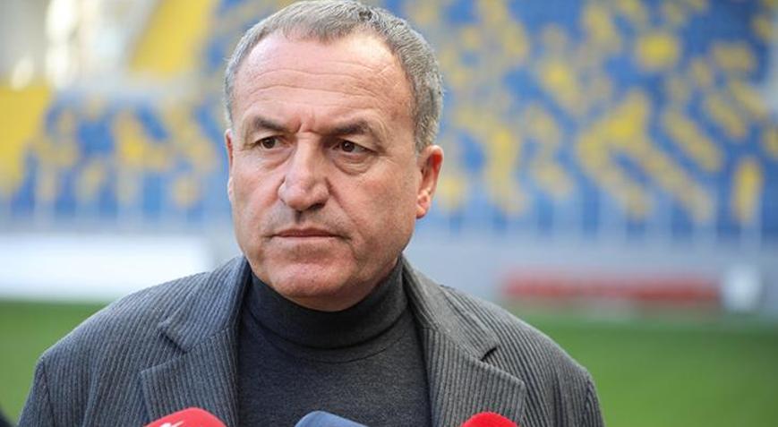 Faruk Koca: Hakem sorunu devam ediyor
