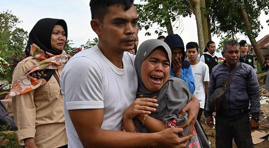 Endonezyadaki depremde ölü sayısı 268’e yükseldi