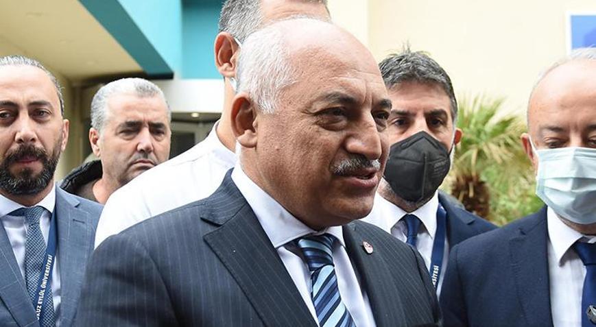 TFF Başkanı Büyükekşi, derbide yaralanan taraftarı Şampiyonlar Ligi finaline davet etti