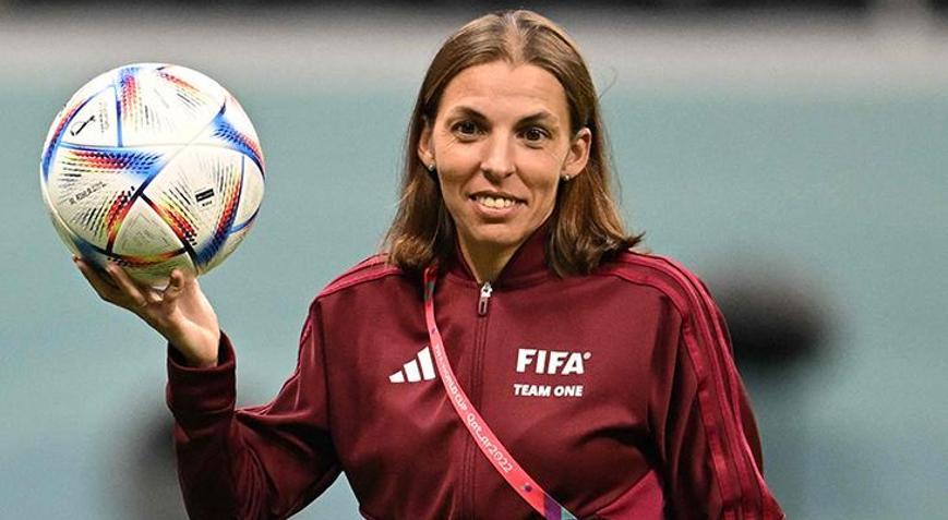 92 yıllık Dünya Kupası tarihinde bir ilk Frappart ve yardımcıları...