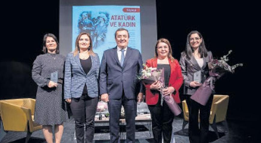 Konak’ta Atatürk ve kadın konuşuldu