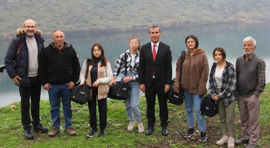 Kızılin köyünün kızları kürek sporcusu olmaya karar verdi