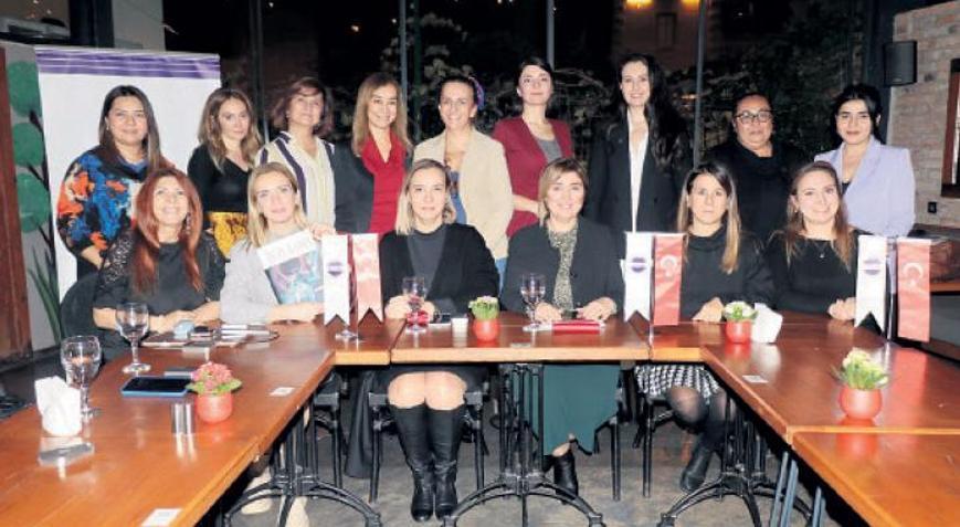 İZİKAD üyelerinin bağları güçleniyor