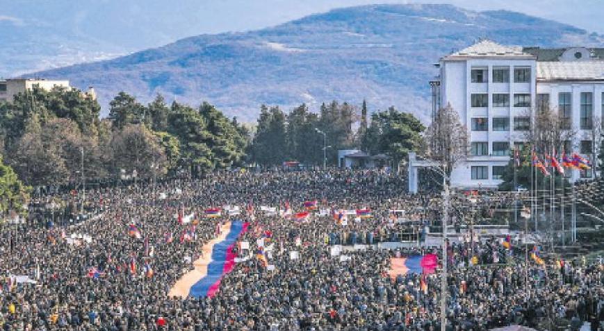Karabağ’da tansiyon düşmüyor