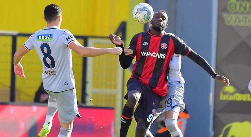 Nefes kesen maçta kazananı penaltılar belirledi Başakşehir çeyrek finalde