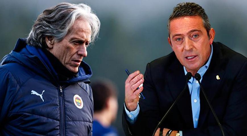 Fenerbahçeye Premier Ligden sol bek Menajeri haber gönderdi