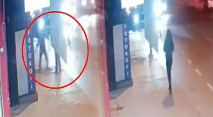 Hiç tanımadığı kadının başına taşla vurmuştu, yakalama kararı çıkarıldı