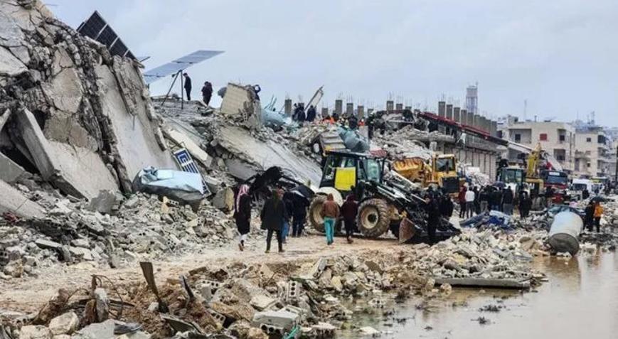 Suriyede son durum: 5,3 milyon kişi evsiz kaldı