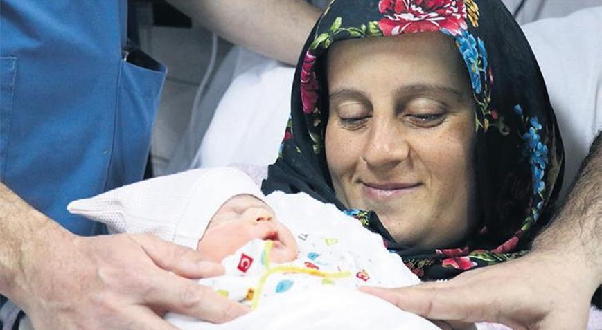 Hatay’da ölüm ve yaşam iç içe