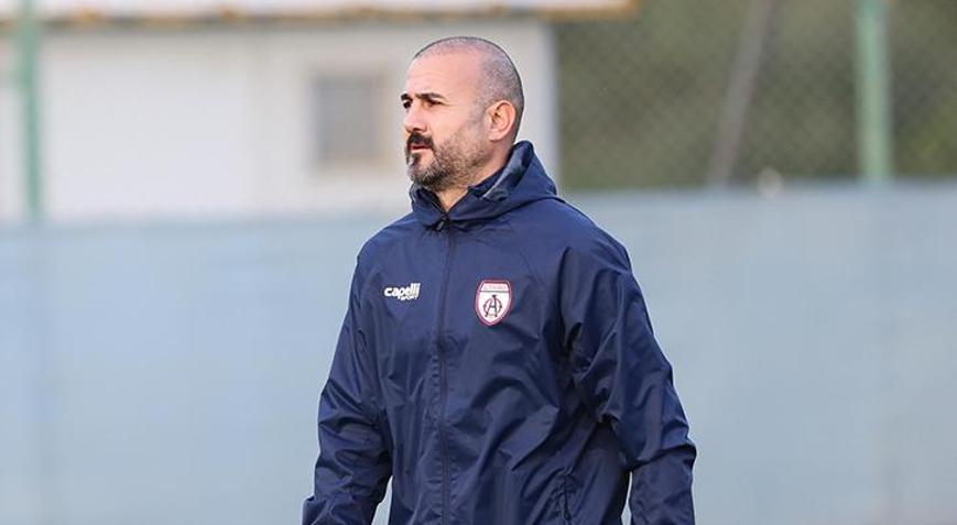 Altınorduda Gökhan Ünal ile yollar ayrıldı