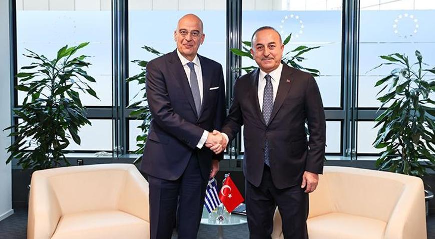 Bakan Çavuşoğlu, Yunan mevkidaşı Dendias’la görüştü