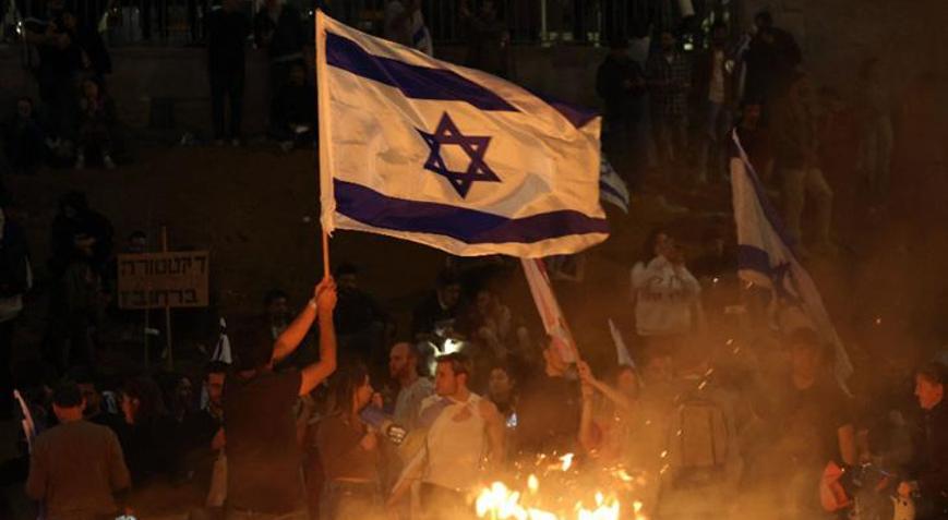 Netanyahudan geri adım İsrailde yargı reformu kararı