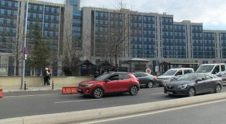 6 yaşında evlendirilme davası: Adliye önünde toplandılar