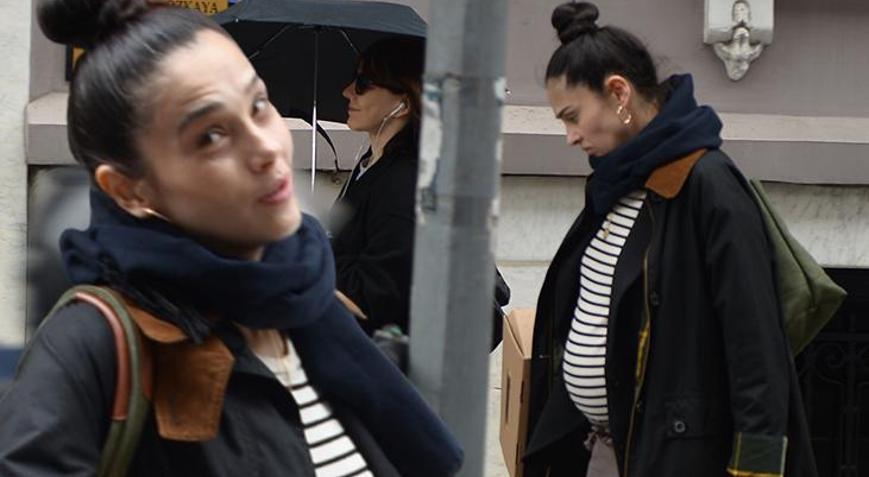 Funda Eryiğitin karnı burnunda Bebeği için alışverişe çıktı