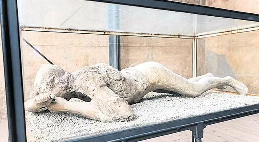 ‘Vezüv Yanardağı patlayınca insanlar buharlaştı’